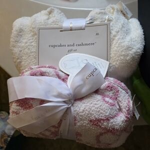 Cupcakes and Cashmere White and Pink Gift Set
